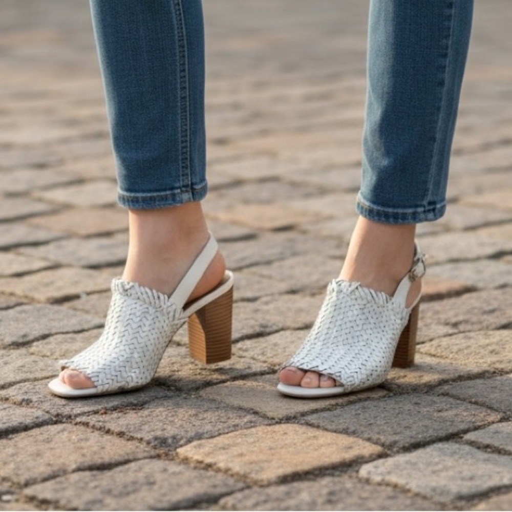 Michael Kors Cream Woven Sandals